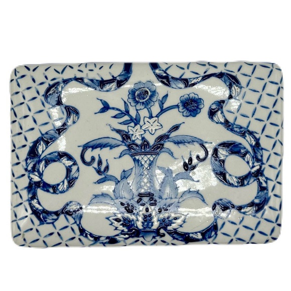 Chinese Blue and White Porcelain Trinket Keepsake Box w/ Lid - BEAUTIFUL Vintage - Picture 6 of 10